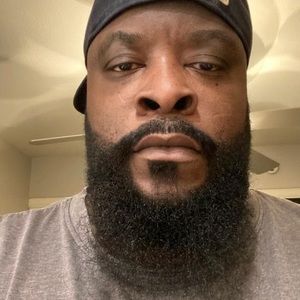 Meet your Posher, Damon